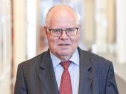 Dr. iur. Benno Studer